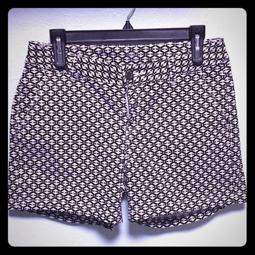 a.n.a. NEW APPROACH TWILL SHORTS